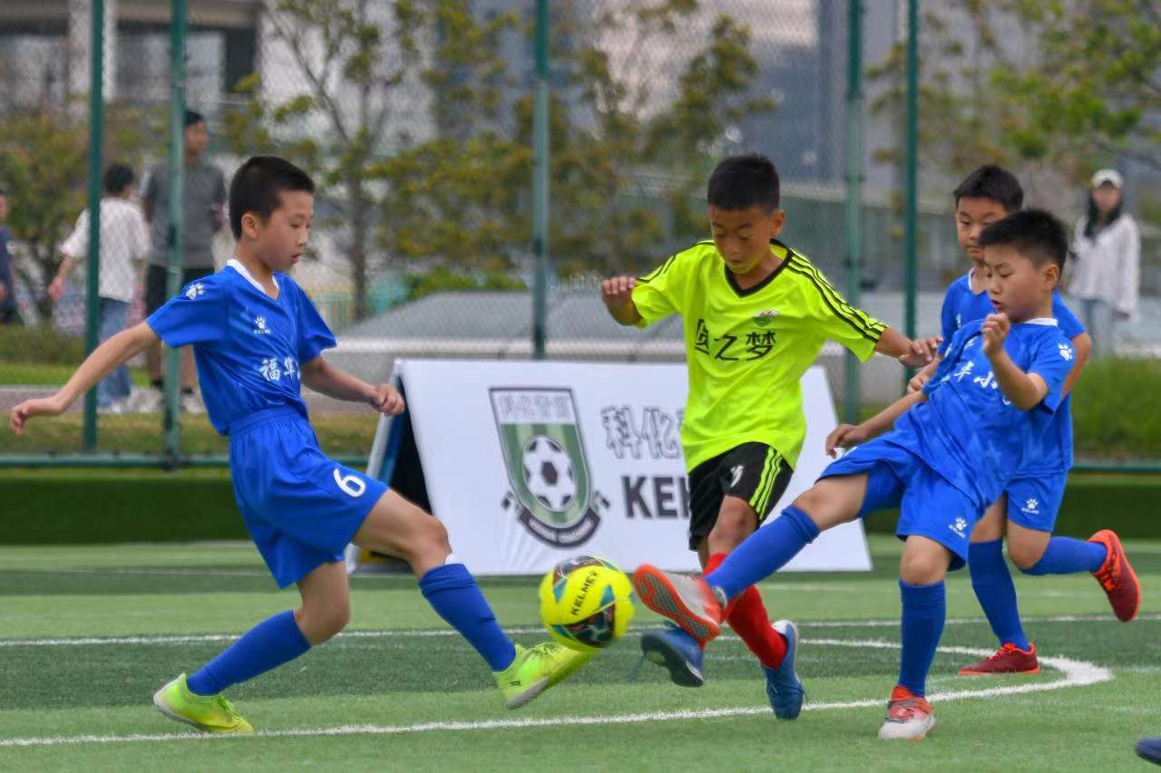 两支豪门球 两支豪门球