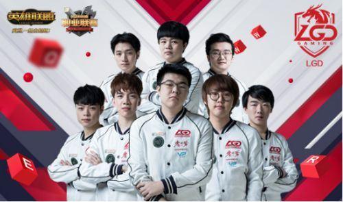 尼克斯及N